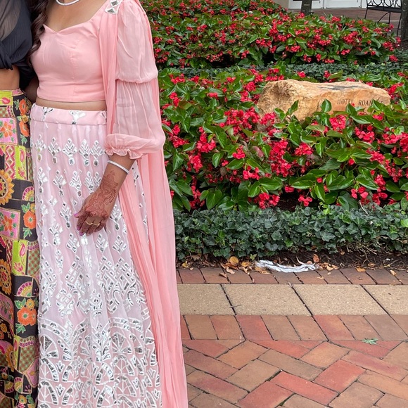 Gota work lengha - Picture 2 of 2